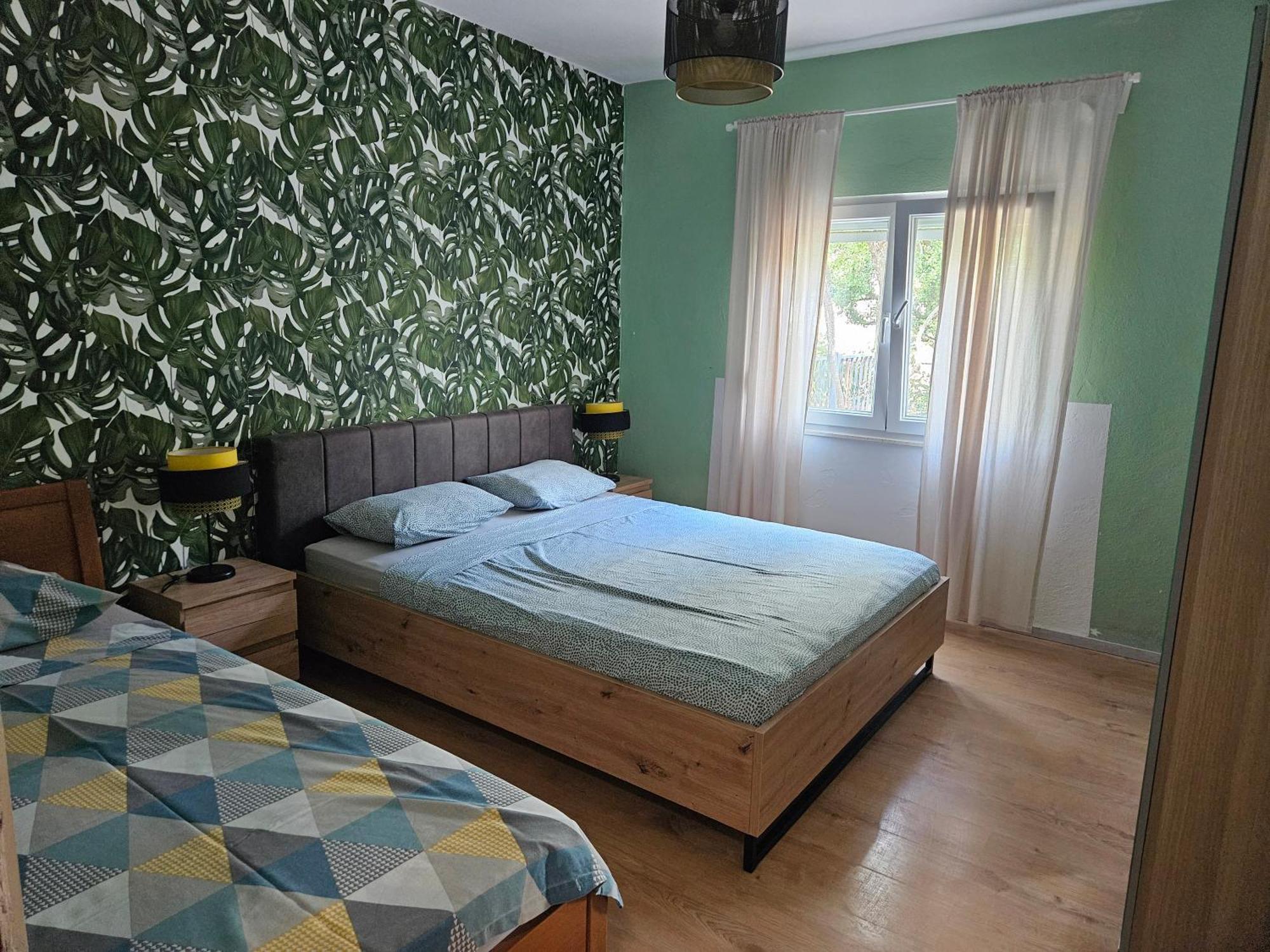 Apartmani Ljuba Rogoznica  Luaran gambar